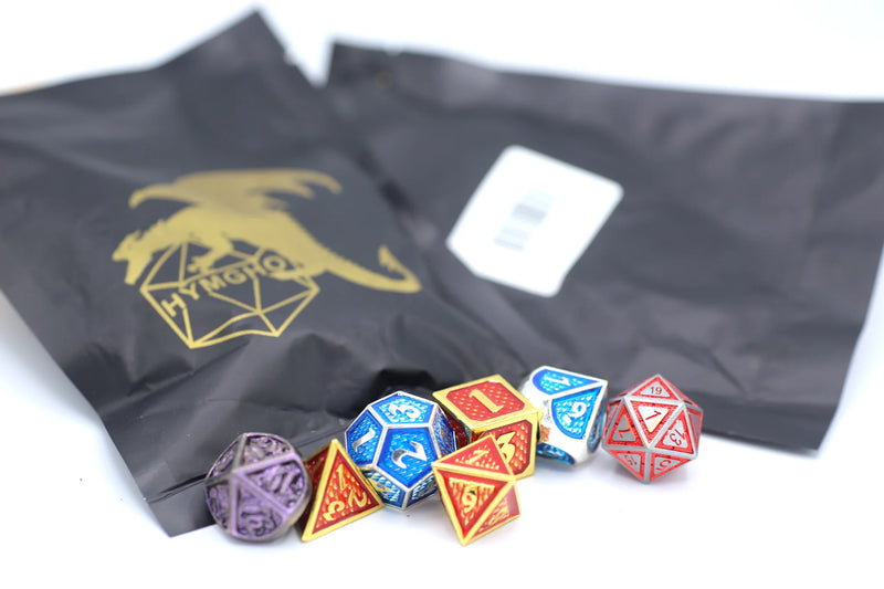 Hymgho: Mystery Dice: Non-matching Solid Metal Dice